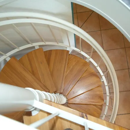 Maisonette 16 *